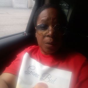 Meet your Posher, Carol